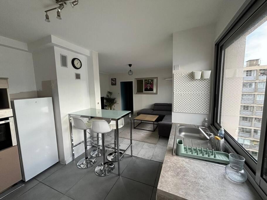 Appartement Hyper-centre Avec Parking *